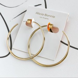 Alicia Bonnie Maria Gold hoop earrings